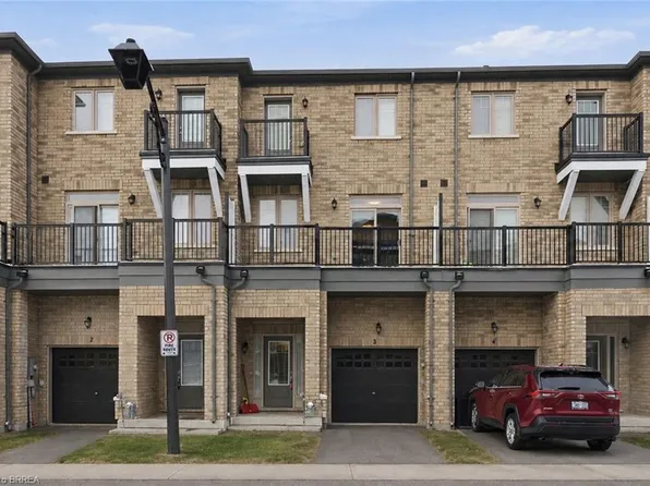 68 1st St #3, Orangeville, ON L9W 2E4