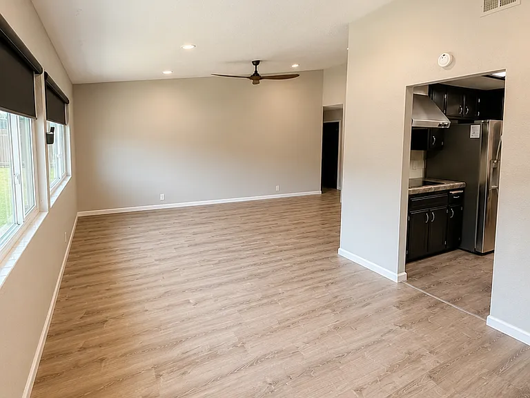 708 Meadow Way — Photo 7