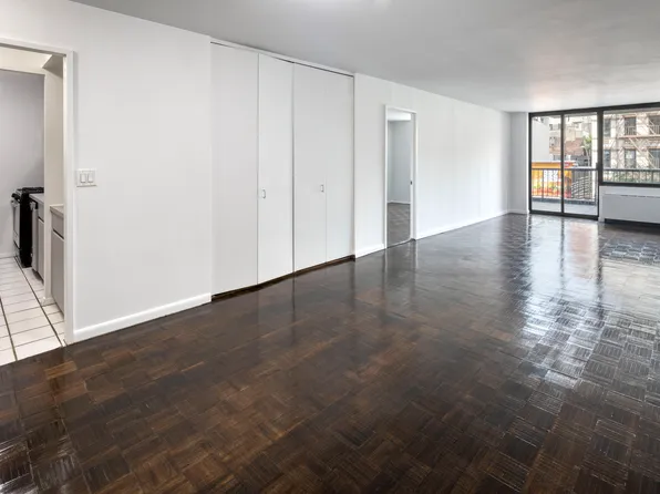 171 East 84th Street image 1 of 14