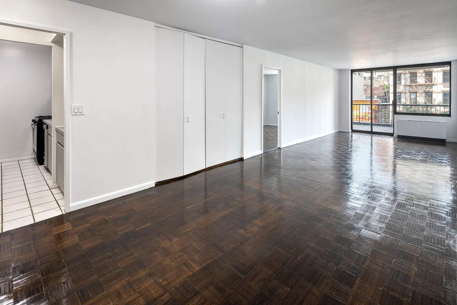 171 E 84th St APT 3C photo 1