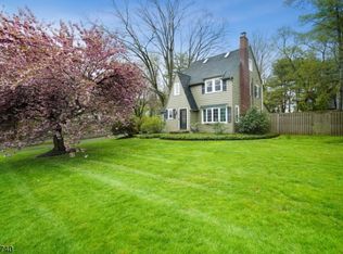 6 Blue Mill Rd, Morristown, NJ 07960