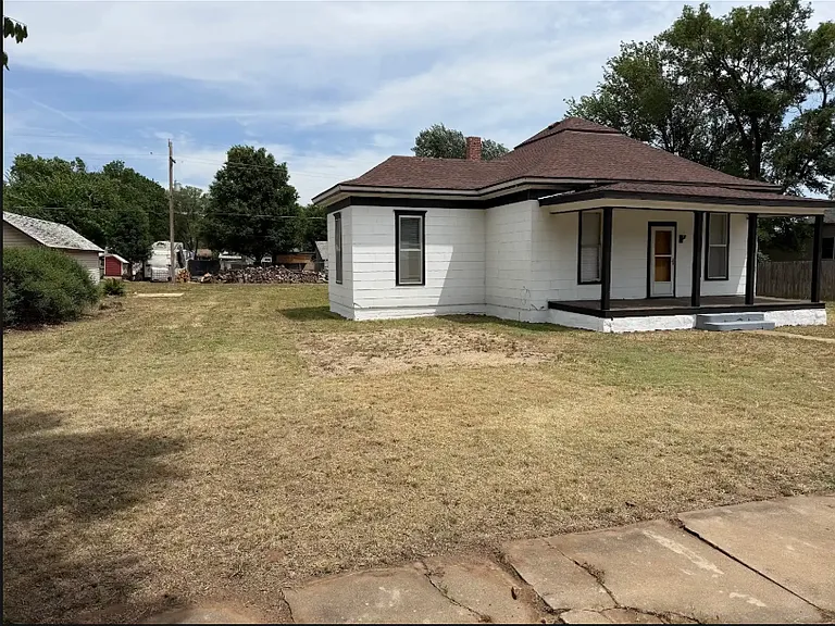 611 N Springfield Ave — Photo 6