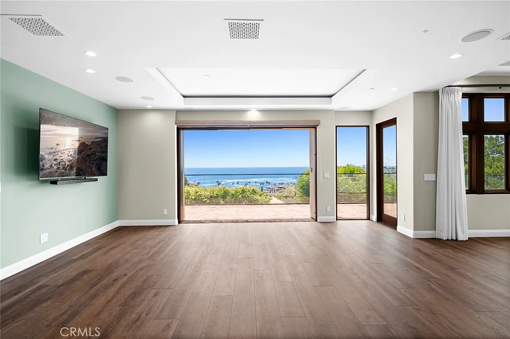 5 bed, 3715 sqft, $20,000 — Photo 2