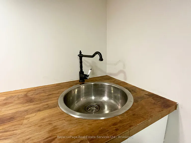 2028 Marine Dr #LOWER LEVEL — Photo 19