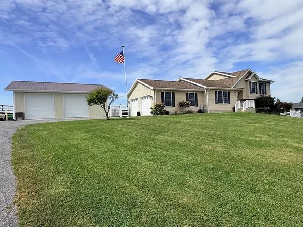 847 Mich Trace Dr, Westminster, MD 21158