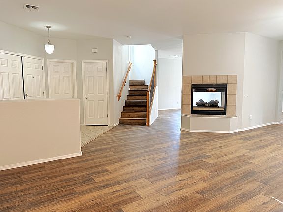 4th image of 1287 E Julian Dr