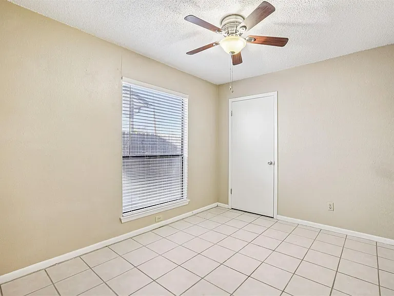 13355 Water Oak Ln #B — Photo 9