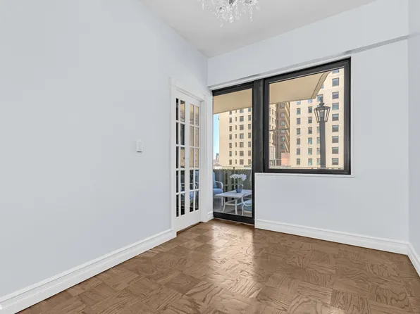 58 West 58th Street image 10 of 18