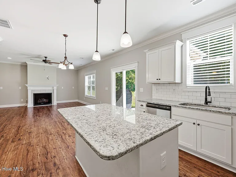 318 Dunston Rd — Photo 27