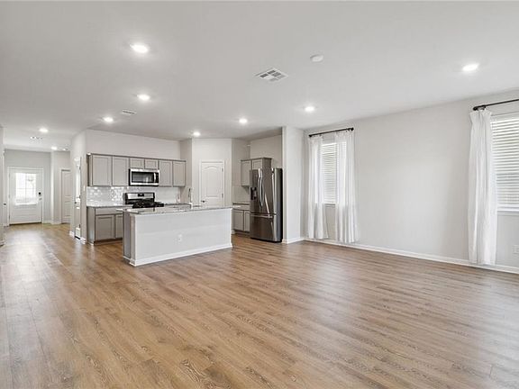 2nd image of 4414 Marais River Dr
