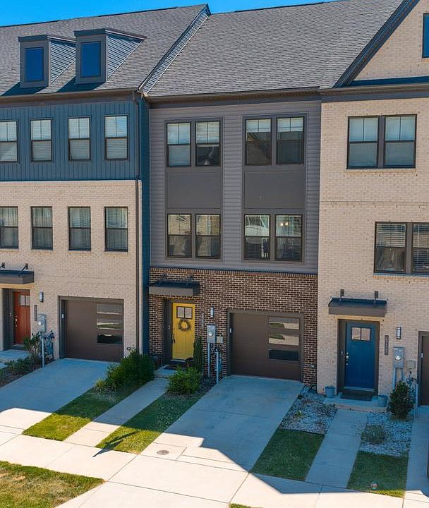 1st image of 515 Levanna Ln
