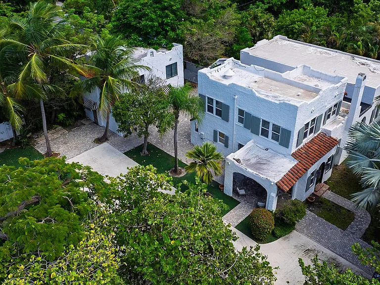 717 Forest Hill Blvd — Photo 12