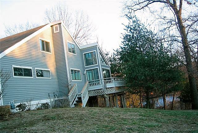 House (fall)