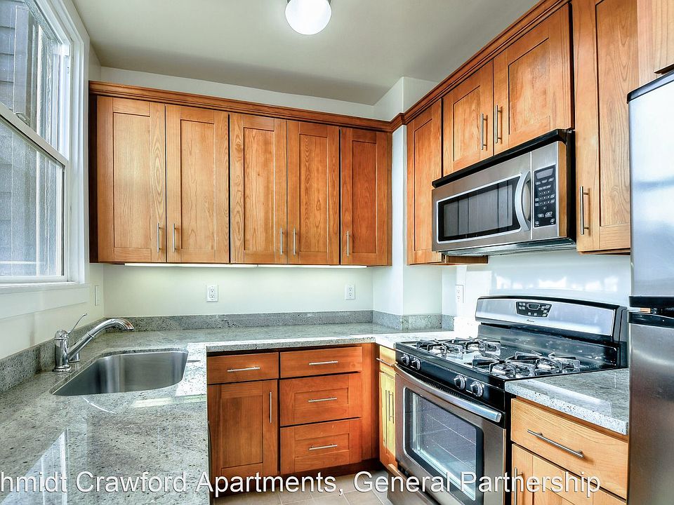 1st image of 605 Scott St APT 7