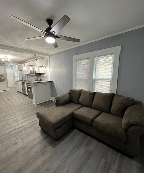 216 Bassett St #1 — Photo 12