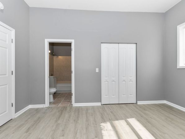 5226 S Michigan Ave #3