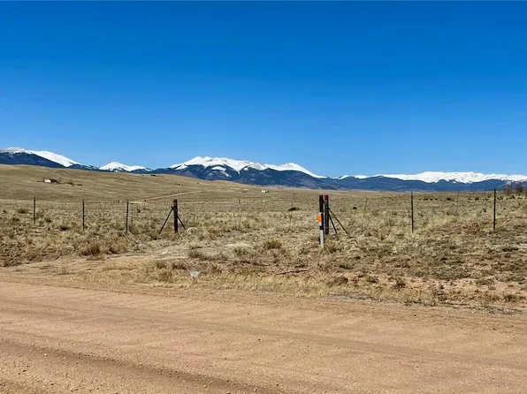 194 Caracara Lane, Jefferson, CO 80456