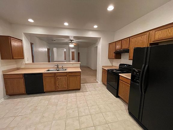 3rd image of 21386 E Puesta Del Sol