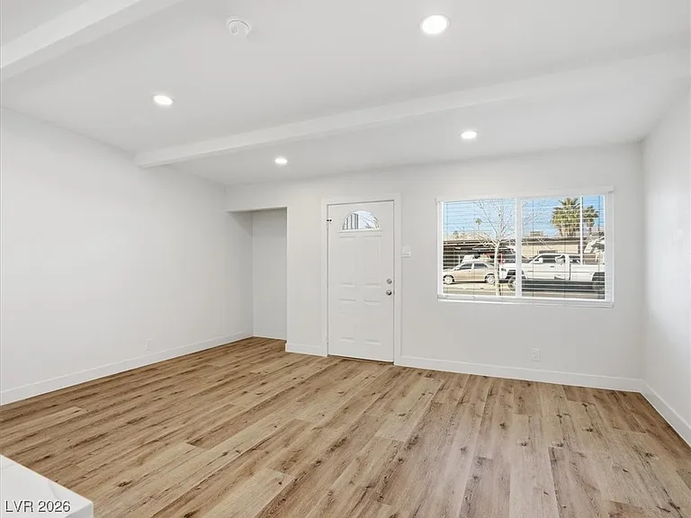 608 Stanford St — Photo 7
