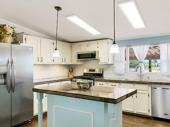 2nd image of 5652 E Farmridge Dr