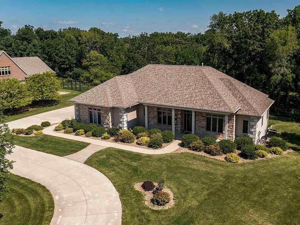 1st image of 3812 Stoney Pointe Ln NE