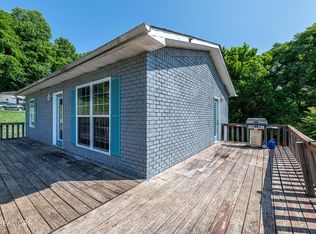 312 N 16th St, La Follette, TN 37766