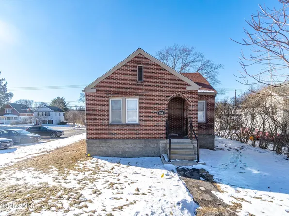 2054 State Street, Schenectady, NY 12304