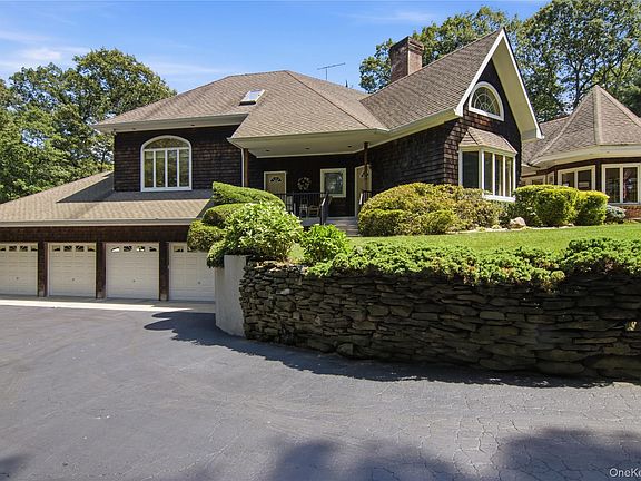 2nd image of 55 Meadow Glen Road
