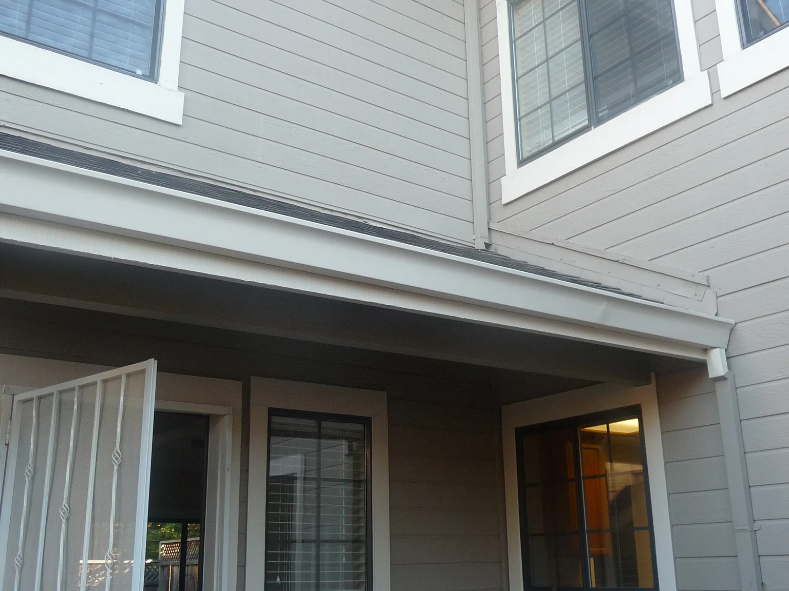 3 bed, 2.5 bath, 1701 sqft, $4,300 — Photo 4