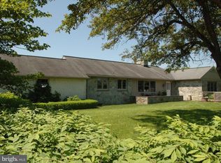 426 Frogtown Rd, Pequea, PA 17565