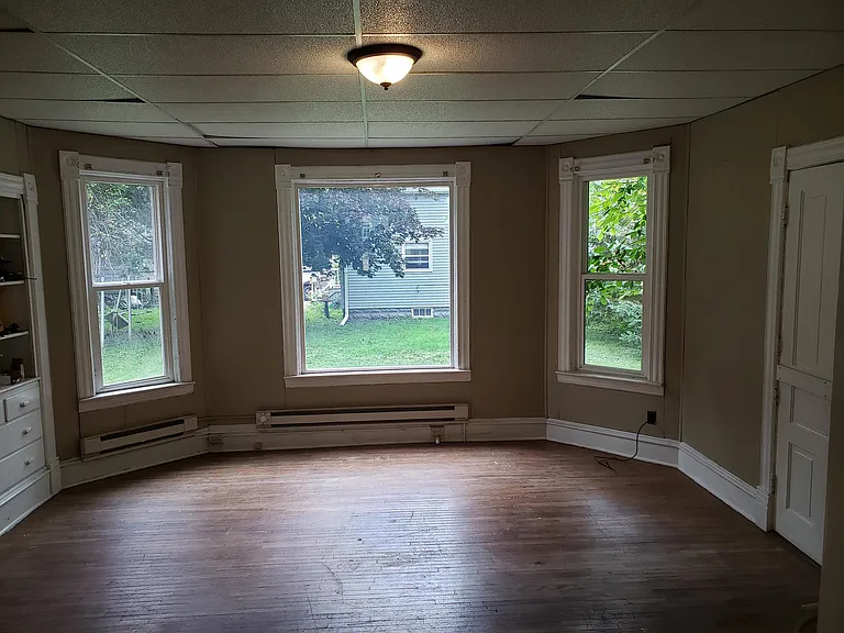 320 Augusta Ave SE #1 — Photo 5