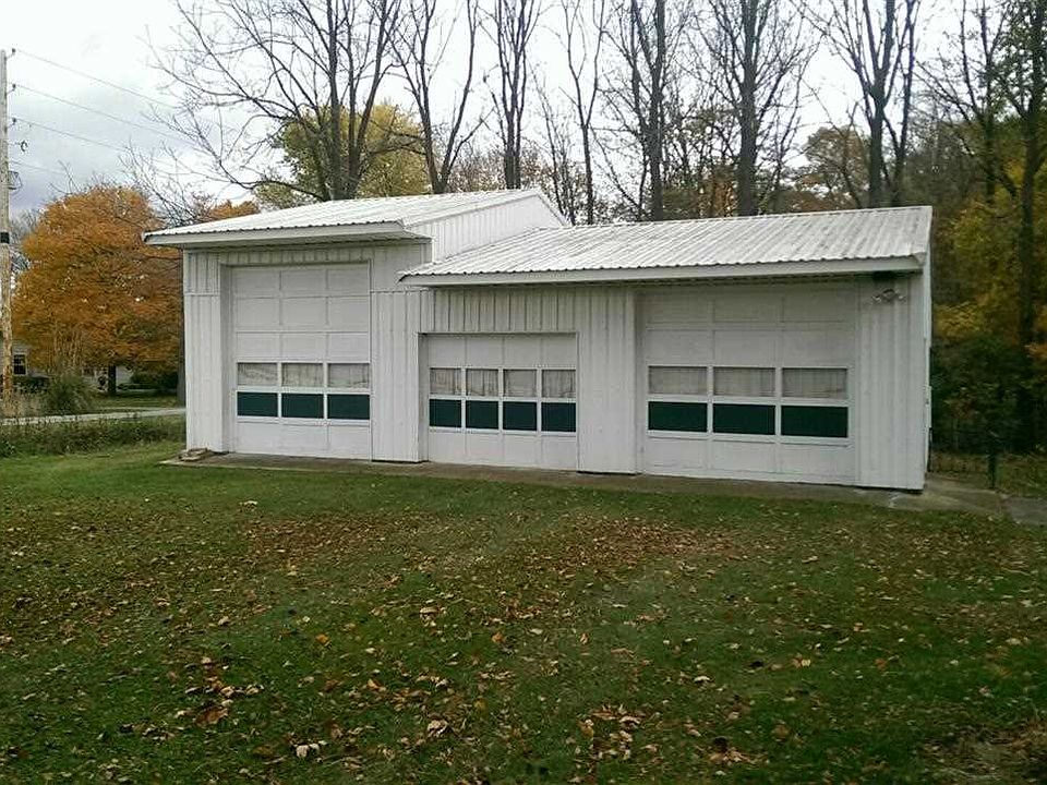 2nd image of 18044 Gumwood Rd