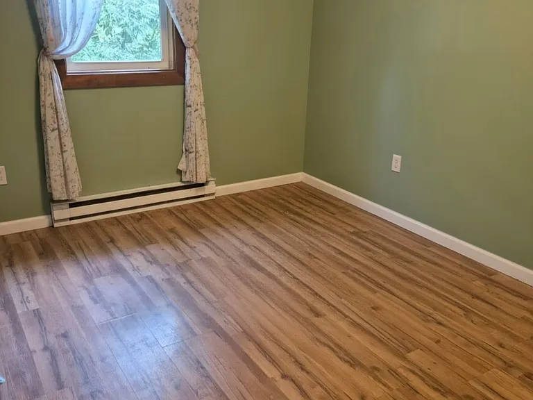 1170 Middle Rd #1 — Photo 3
