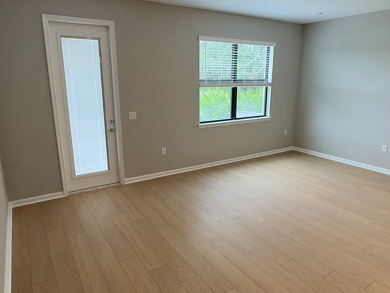 4298 Efendi Dr — Photo 44