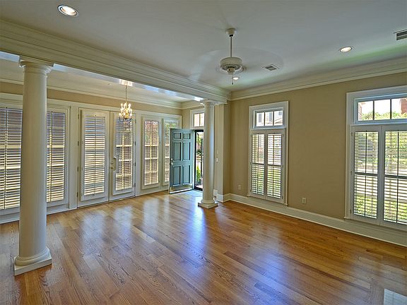 2nd image of 1938 Arden Walk Ln