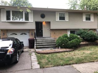 21600 Jeffrey Ave, Sauk Village, IL