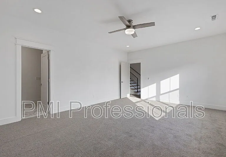 219 S Bilbro Ave — Photo 25