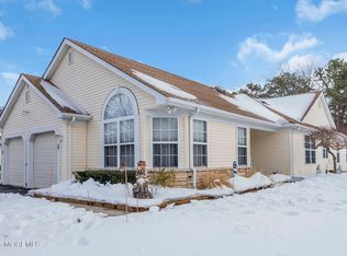 18 Rosewood Court, Lakewood, NJ 08701