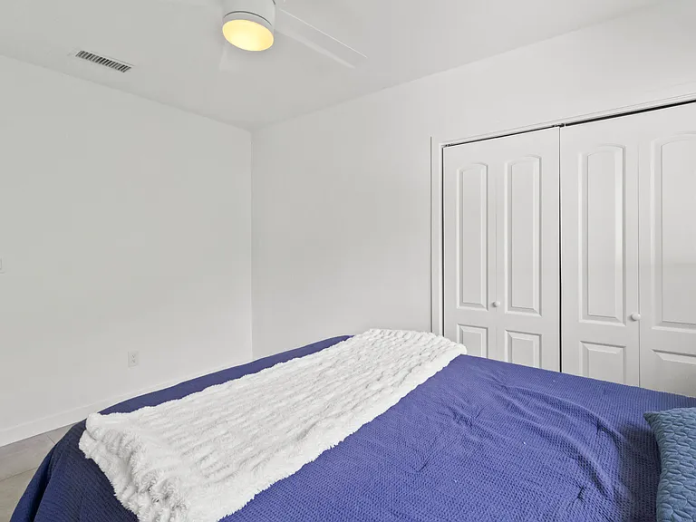 21303 NE 18th Pl — Photo 26
