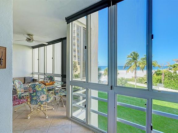 3rd image of 2110 Benjamin Franklin Dr #304SEA