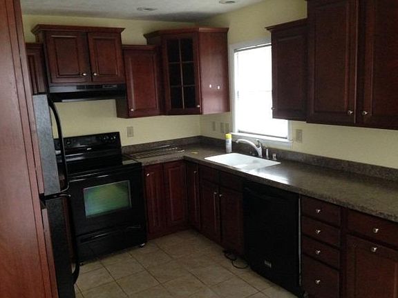 2nd image of 171 Dunroven Dr