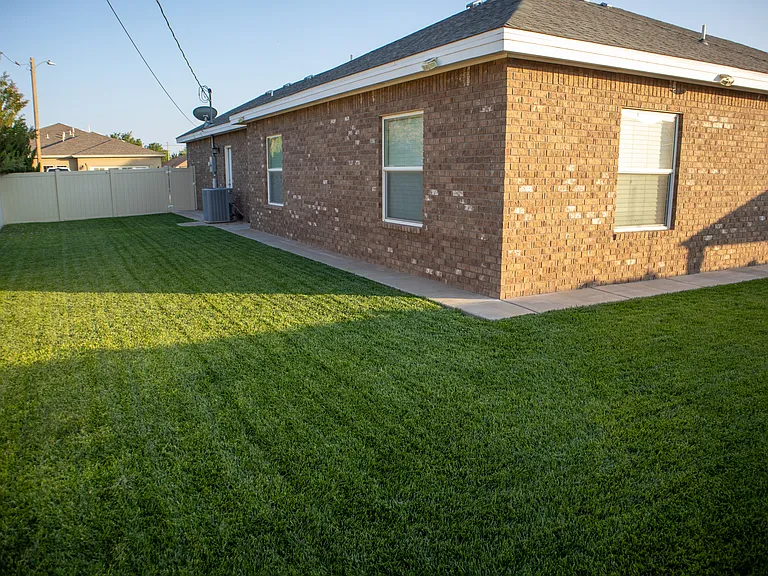 2502 W Centre Ave — Photo 31