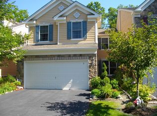 3 Hopkins Ct, Parsippany, NJ 07054