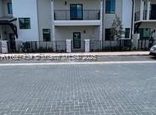 4239 NW 83rd Path, Doral, FL 33166
