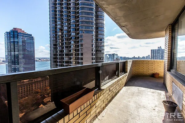 Rented by Spire Group | media 3