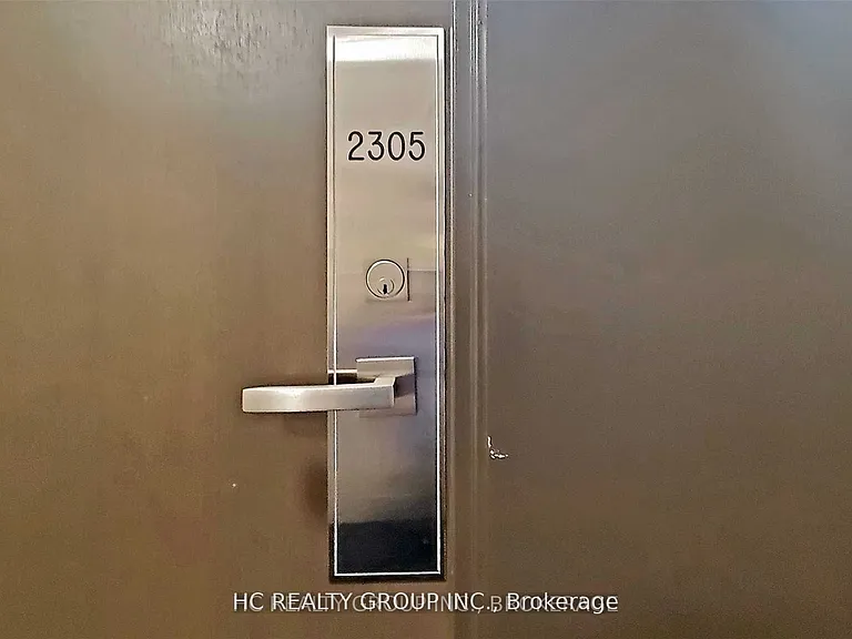 7171 Yonge St #2305 — Photo 2