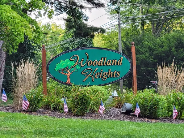 125 Woodland Dr, Cromwell, CT 06416