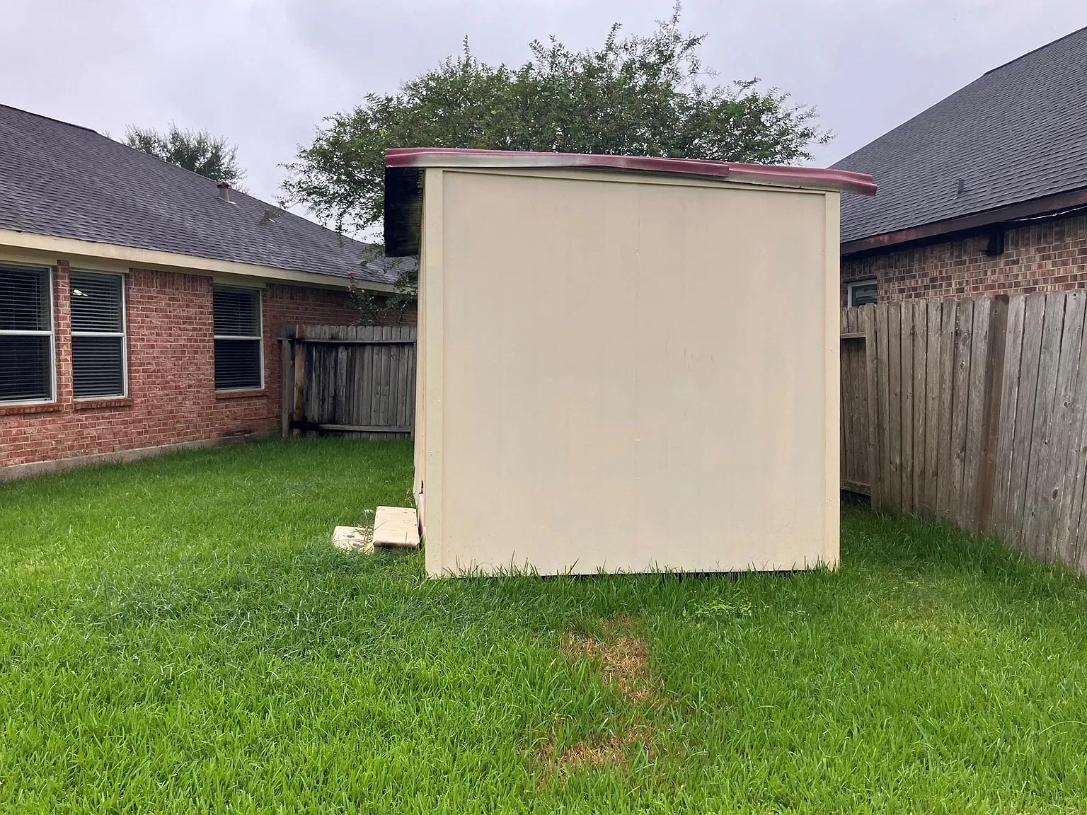 3 bed, 2.0 bath, 1963 sqft, $1,875 — Photo 2
