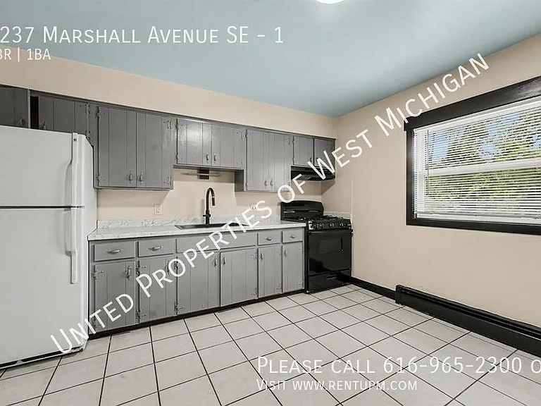 3237 Marshall Ave SE #1 — Photo 8