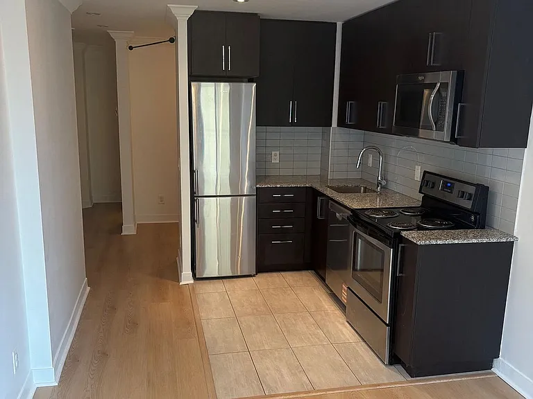 840 Queens Plate Dr #501 — Photo 10